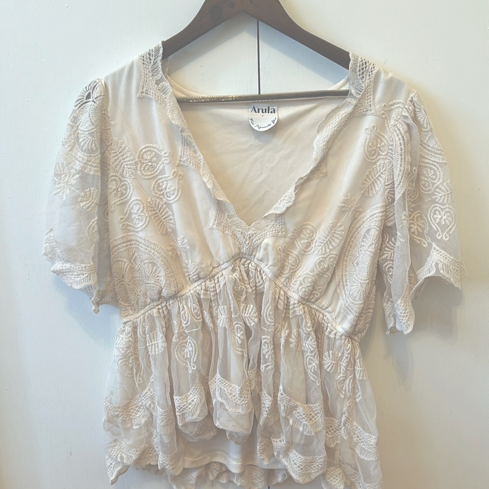 Arula Size X (fits like large) white lace shirt. Never worn